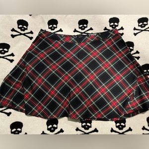 Tripp nyc black plaid circle skirt small